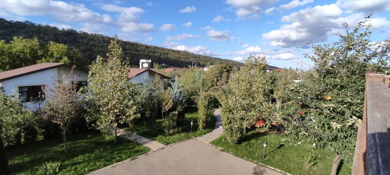 Xutorok Hotel & Restaurant Chilegir Eksteriør bilde